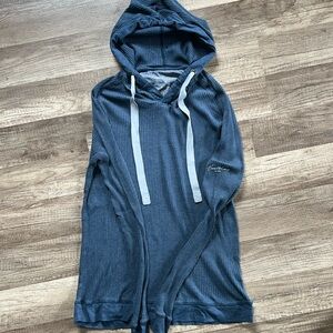 Kenneth Cole long sleeve